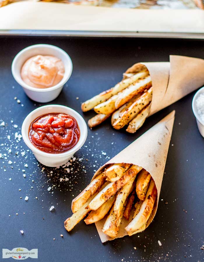 The Best Vegan French Fries (Gluten-free, too!) | glutenfreeveganpantry.com