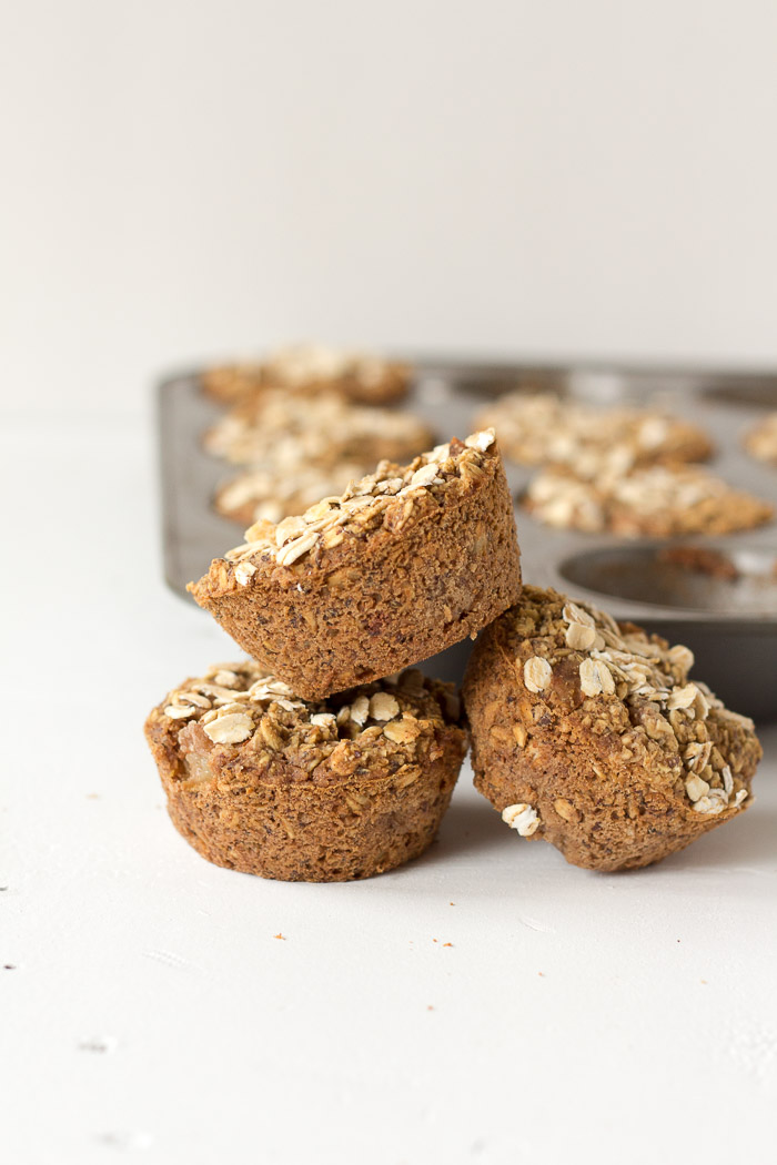 Oatmeal Pear Muffins - vegan + gluten-free | glutenfreeveganpantry.com