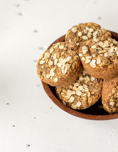 Oatmeal Pear Muffins - vegan + gluten-free | glutenfreeveganpantry.com